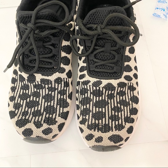 Athletic Works Leopard Soft Running Sneaker 8.5 - Picture 5 of 9